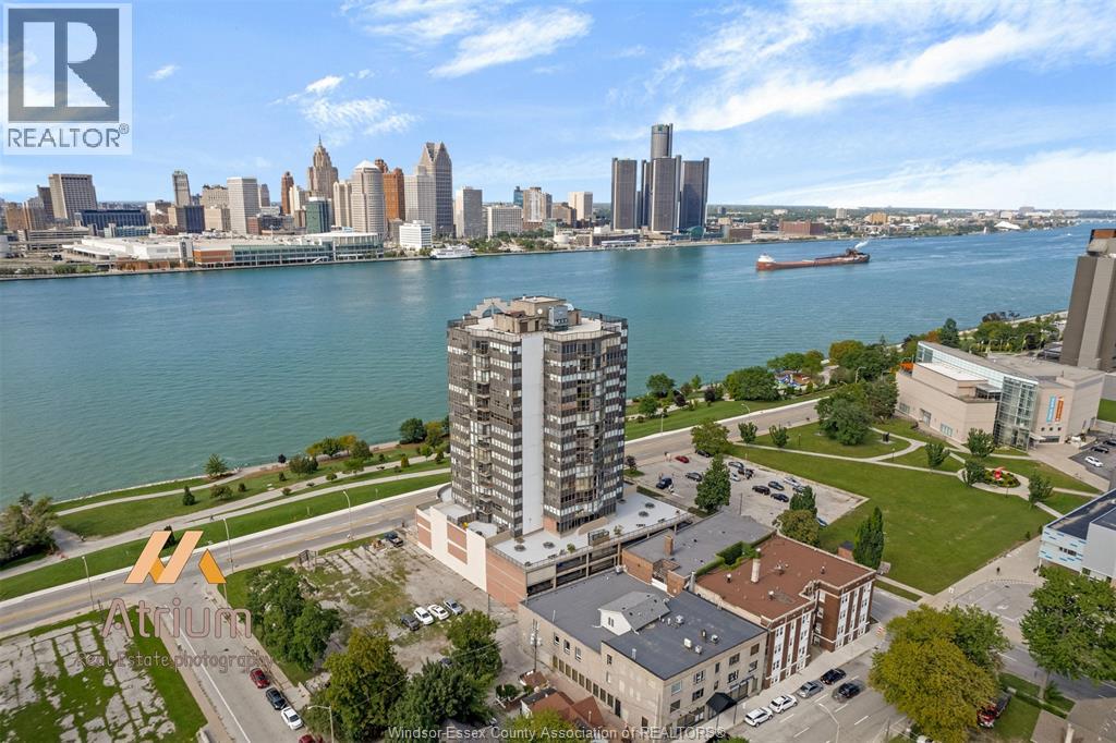 #1701 515 RIVERSIDE DRIVE West - 34