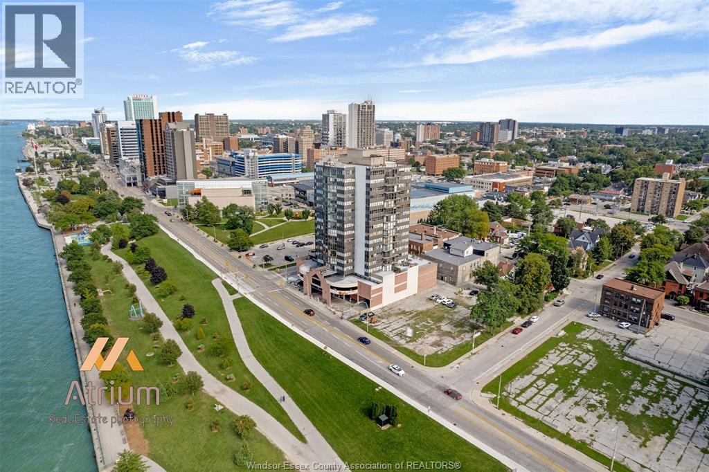 #1701 515 RIVERSIDE DRIVE West - 36