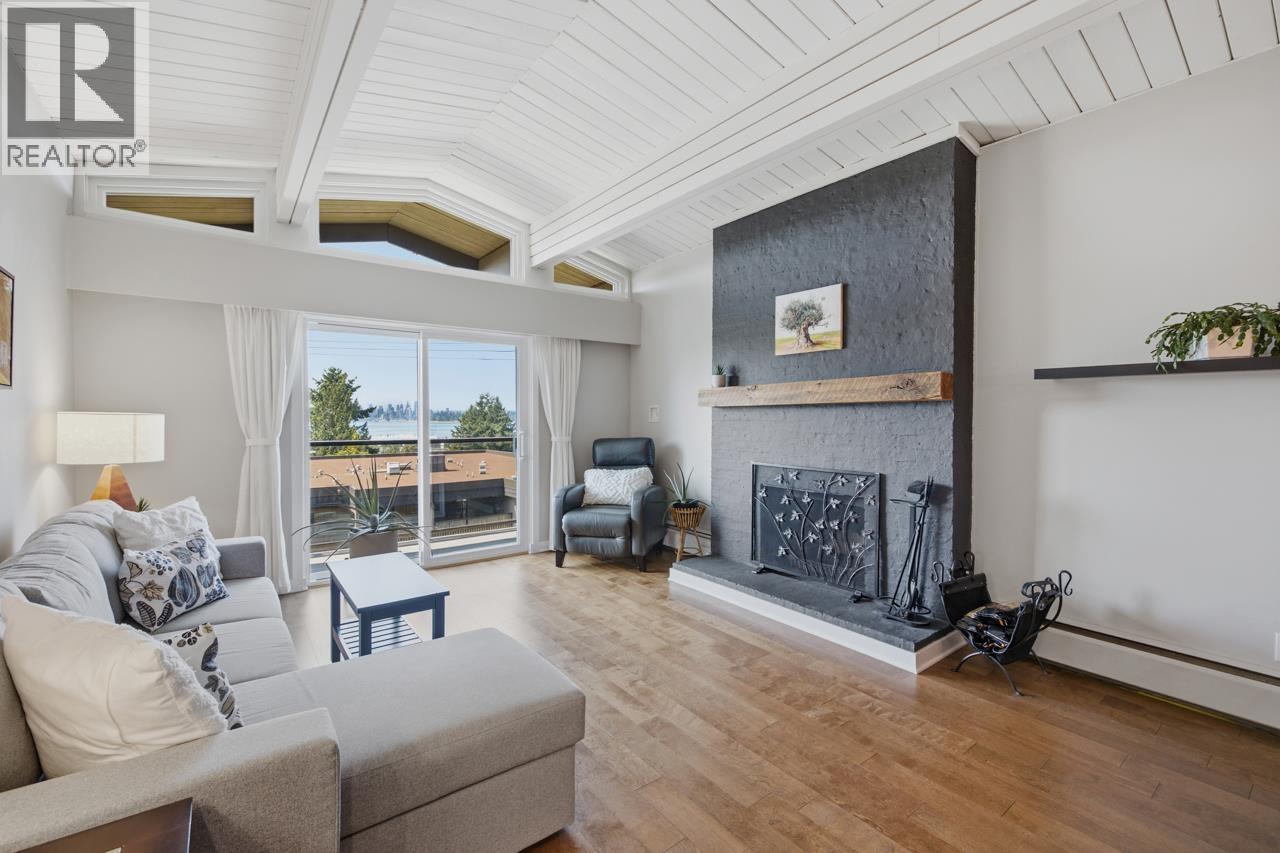 Property for sale at 304 325 W 3RD STREET