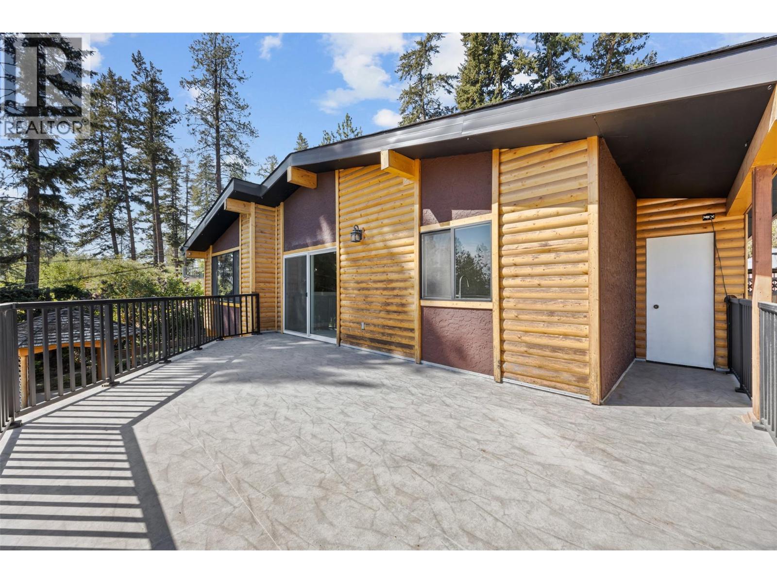3492 McTaggart Road - 12