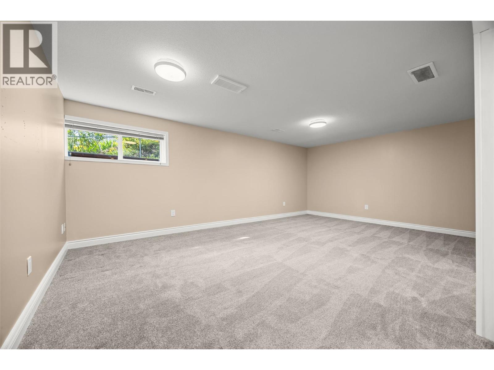 3492 McTaggart Road - 22