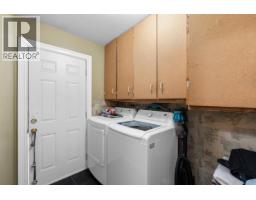 22760 Balabanian Circle, Maple Ridge, BC V2X9C3 Photo 13