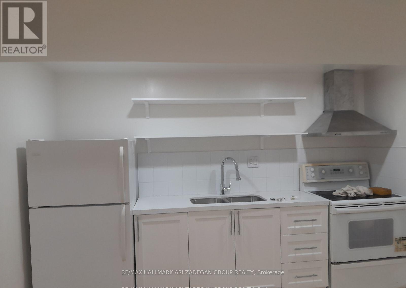 210 HARRYGAN CRESCENT - 23