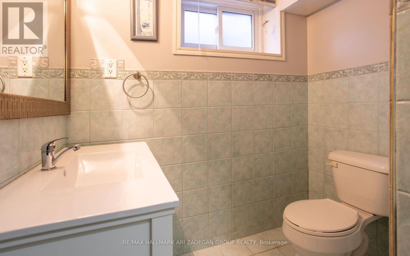 210 HARRYGAN CRESCENT - 25