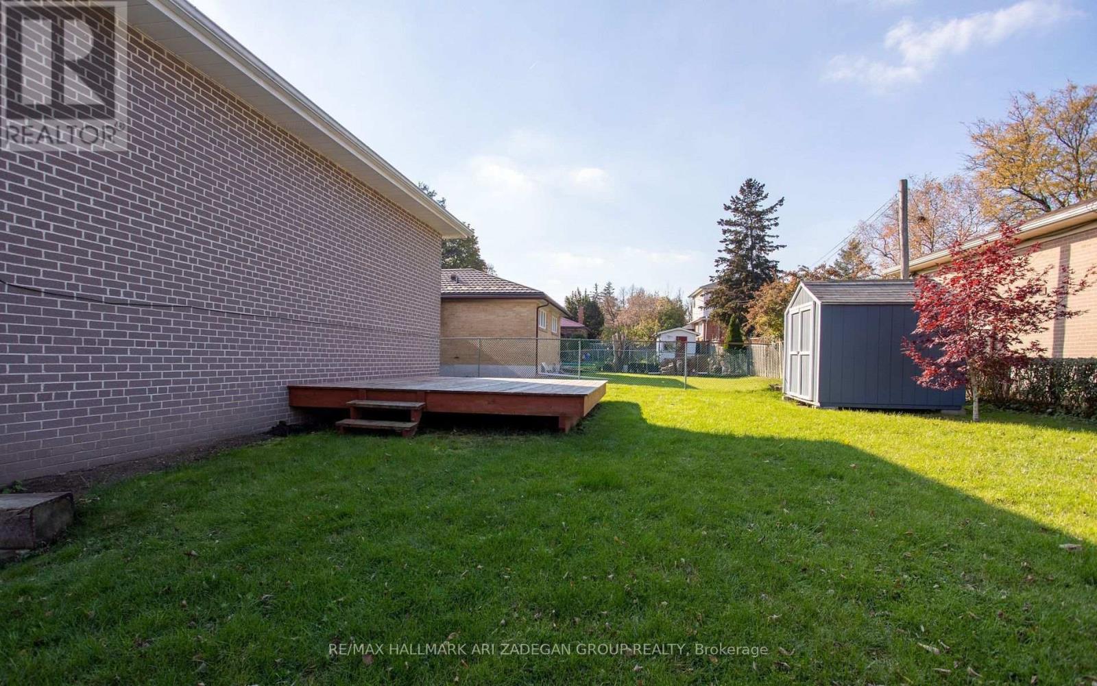 210 HARRYGAN CRESCENT - 33