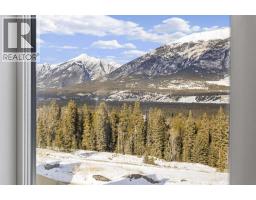 202k, 209 Stewart Creek Rise, Canmore, AB T1W0N9 Photo 30