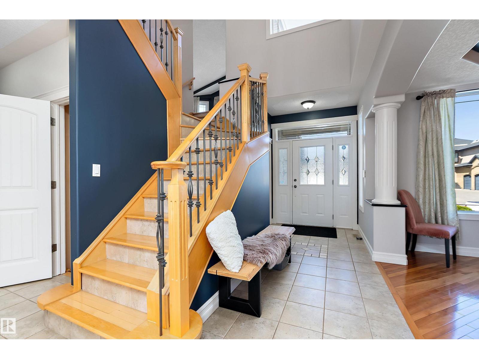 17807 111 St NW photo 3 — MLS® E4505473