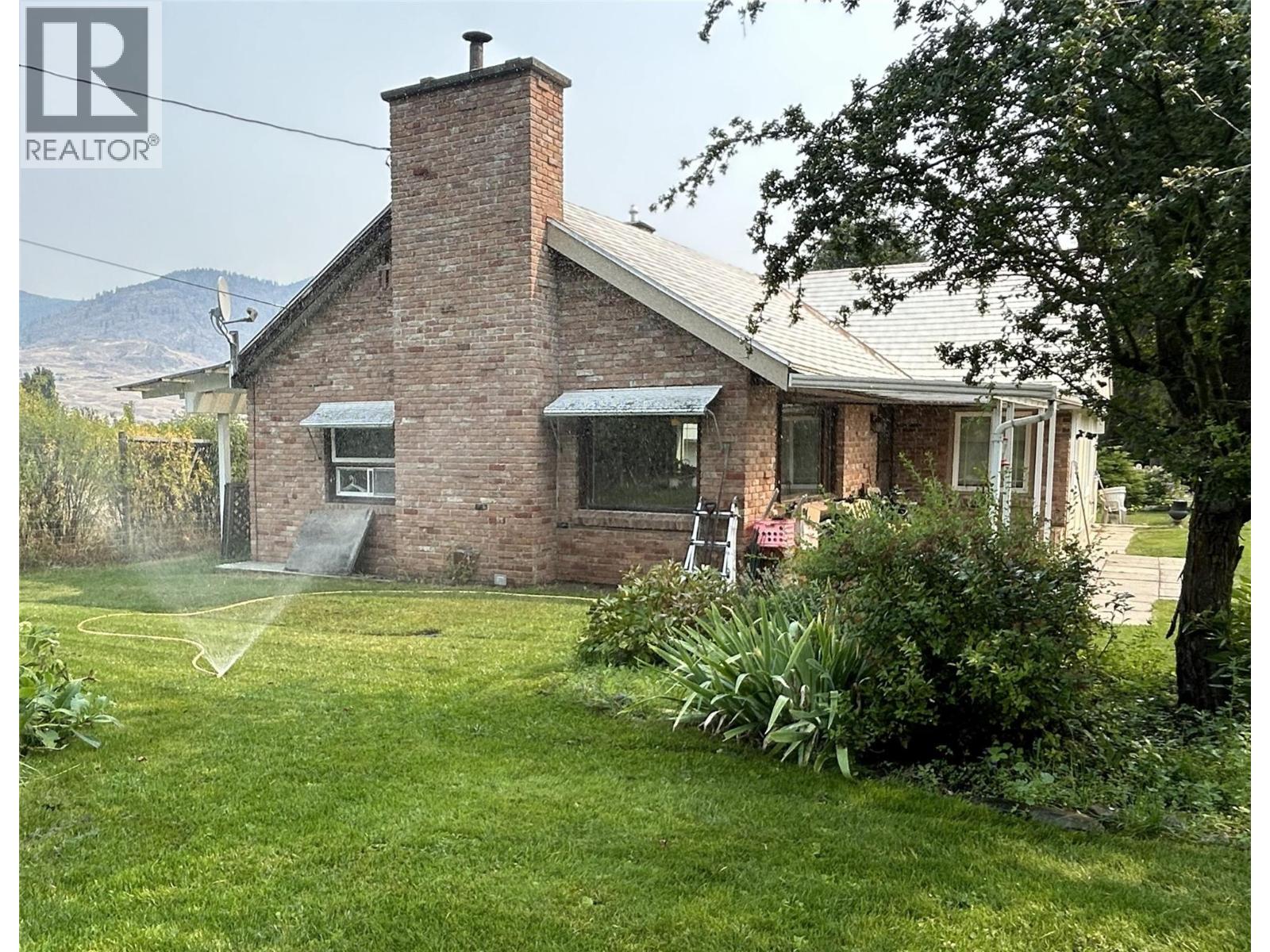 5620 Kenmore Road - 1
