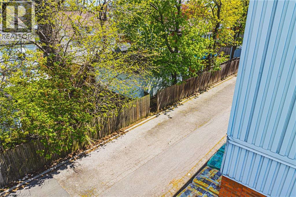 242 EAST 43RD Street - 44