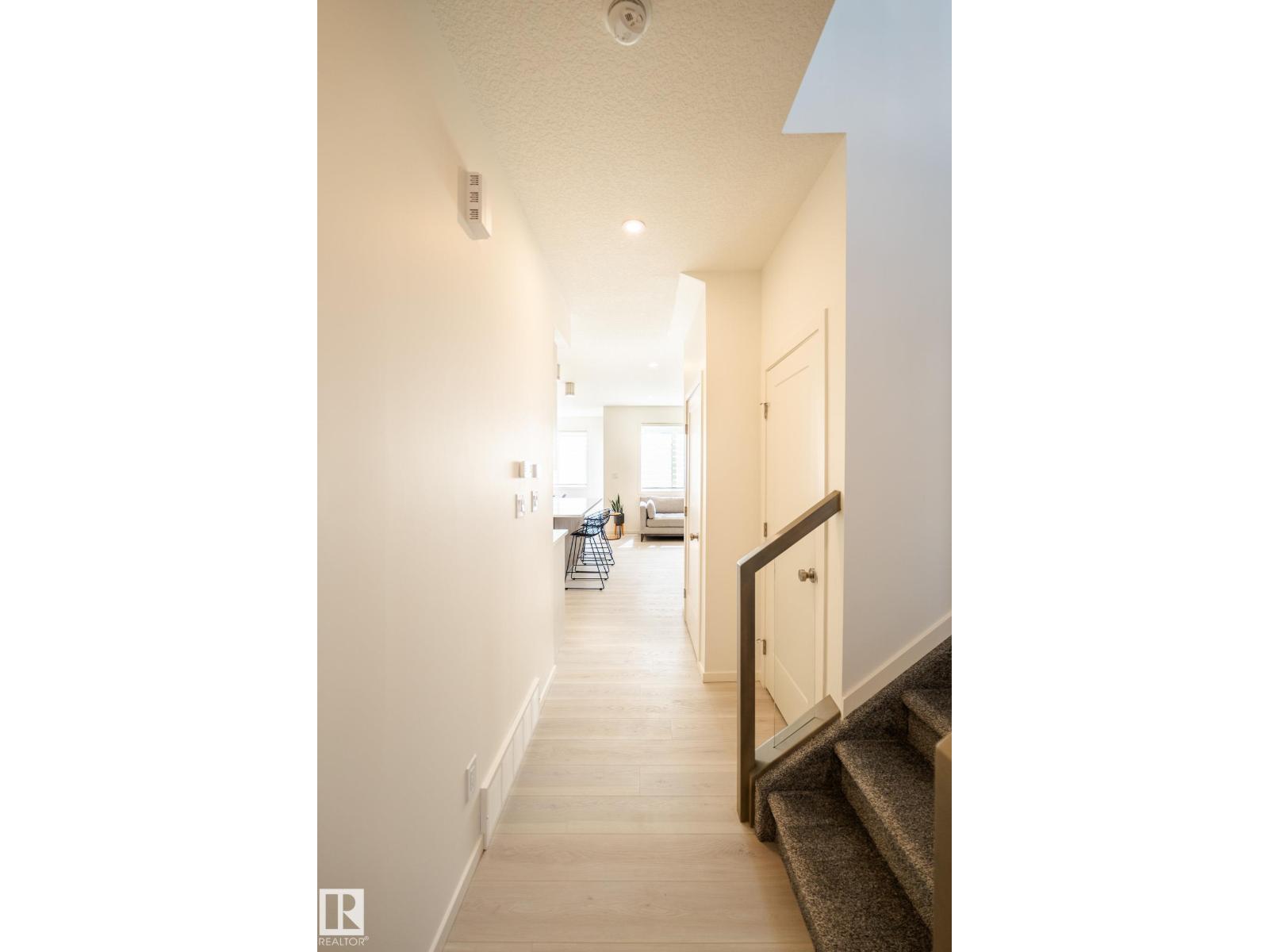 7705 174A Av NW photo 4 — MLS® E4490870