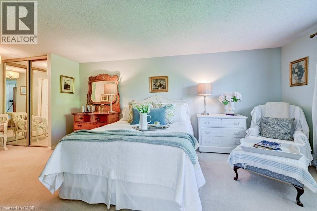 469 WESTVALE Drive - Image 27