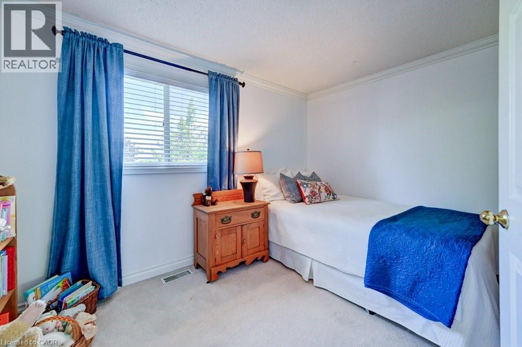 469 WESTVALE Drive - Image 25