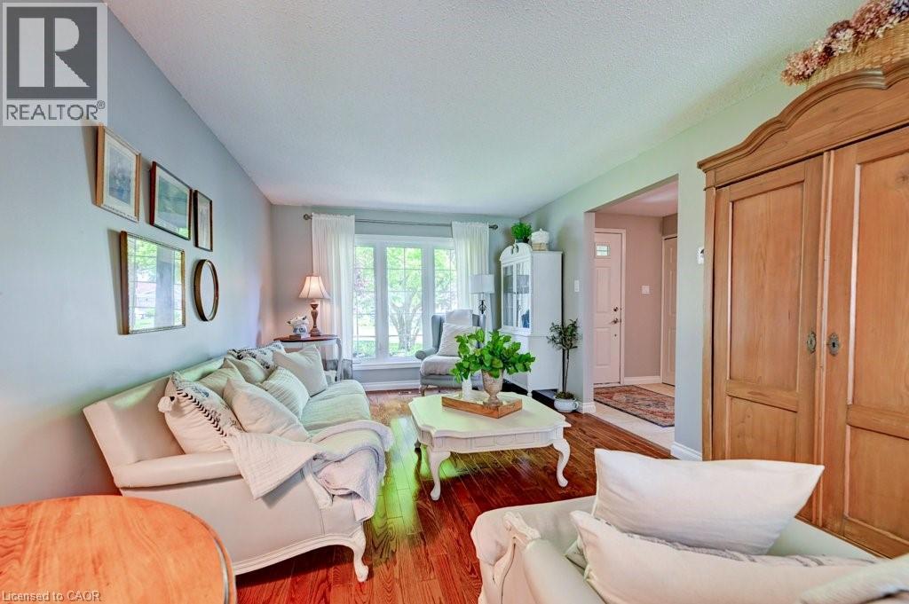 469 WESTVALE Drive - Image 10