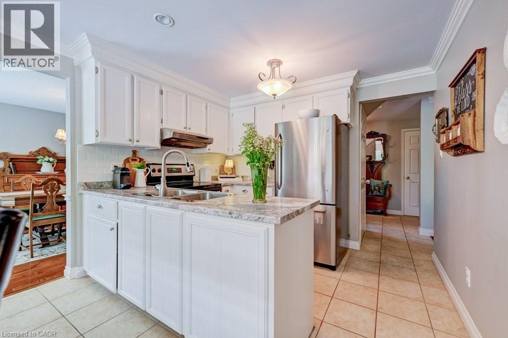 469 WESTVALE Drive - Image 15