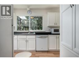 Kitchen - 1062 Sabine Rd, Parksville, BC V9P1S9 Photo 12