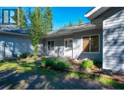 Living room - 2222 Jenisa Road, Castlegar, BC V1N2L8 Photo 8