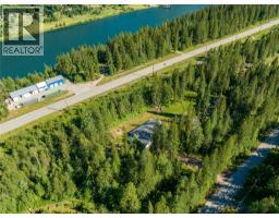 2222 Jenisa Road, Castlegar, BC V1N2L8 Photo 36