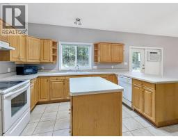 2222 Jenisa Road, Castlegar, BC V1N2L8 Photo 23