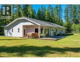 2222 Jenisa Road, Castlegar, BC V1N2L8 Photo 13
