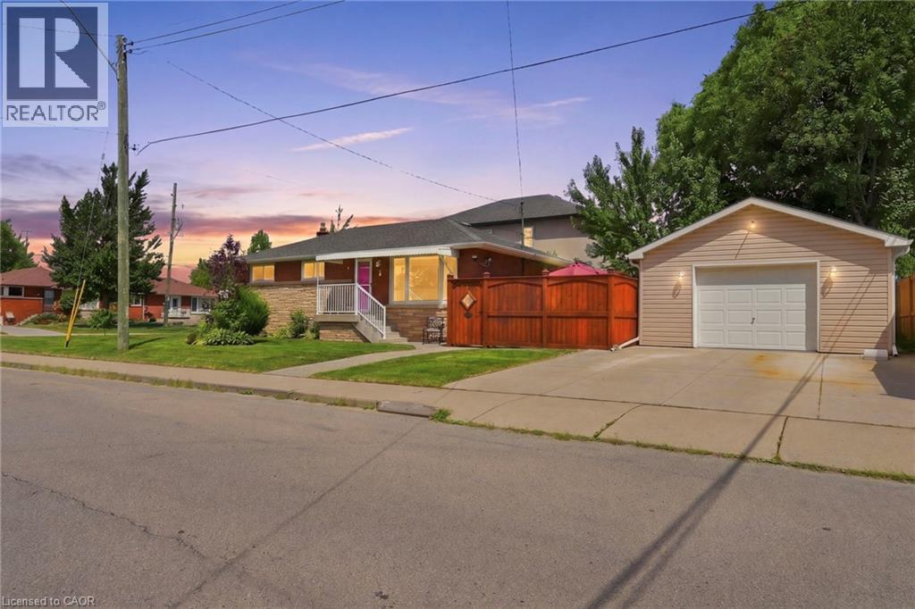 3 MITCHELL Avenue