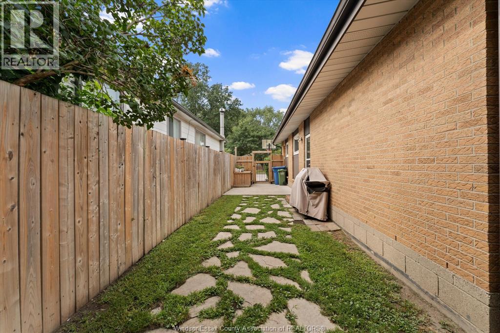 1714 SUN VALLEY DRIVE - 29