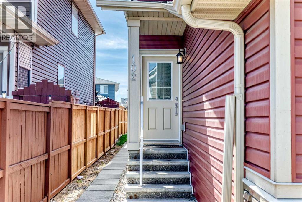 102 Saddlelake Terrace NE - 4