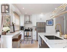 2pc Bathroom - 1422 Ghent Avenue, Burlington, ON L7S1W8 Photo 9