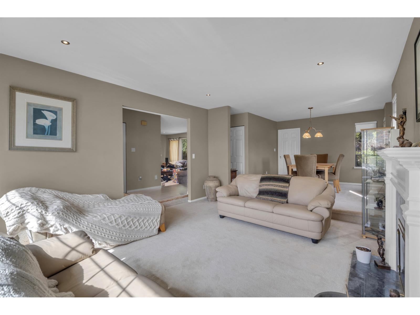 3 Bed, 3 Bath House for Sale in Surrey – 15049 75 AVENUE, Surrey – MLS# R3158514 - Image 8