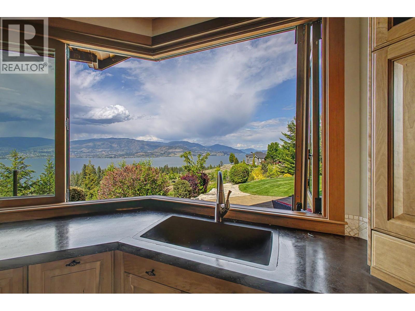 105 Timberline Road, Kelowna - Image 1