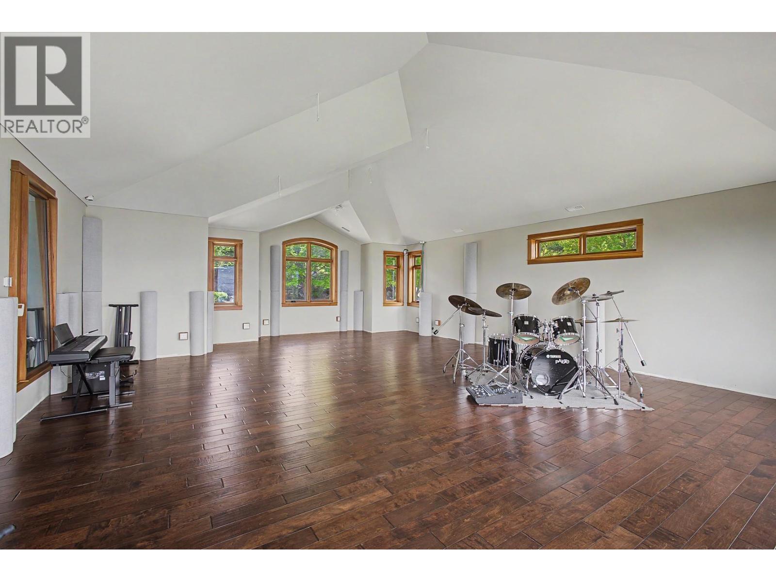 105 Timberline Road, Kelowna - Image 1