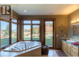 105 Timberline Road, Kelowna, BC V1W4J6 Photo 47