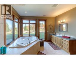 105 Timberline Road, Kelowna, BC V1W4J6 Photo 48