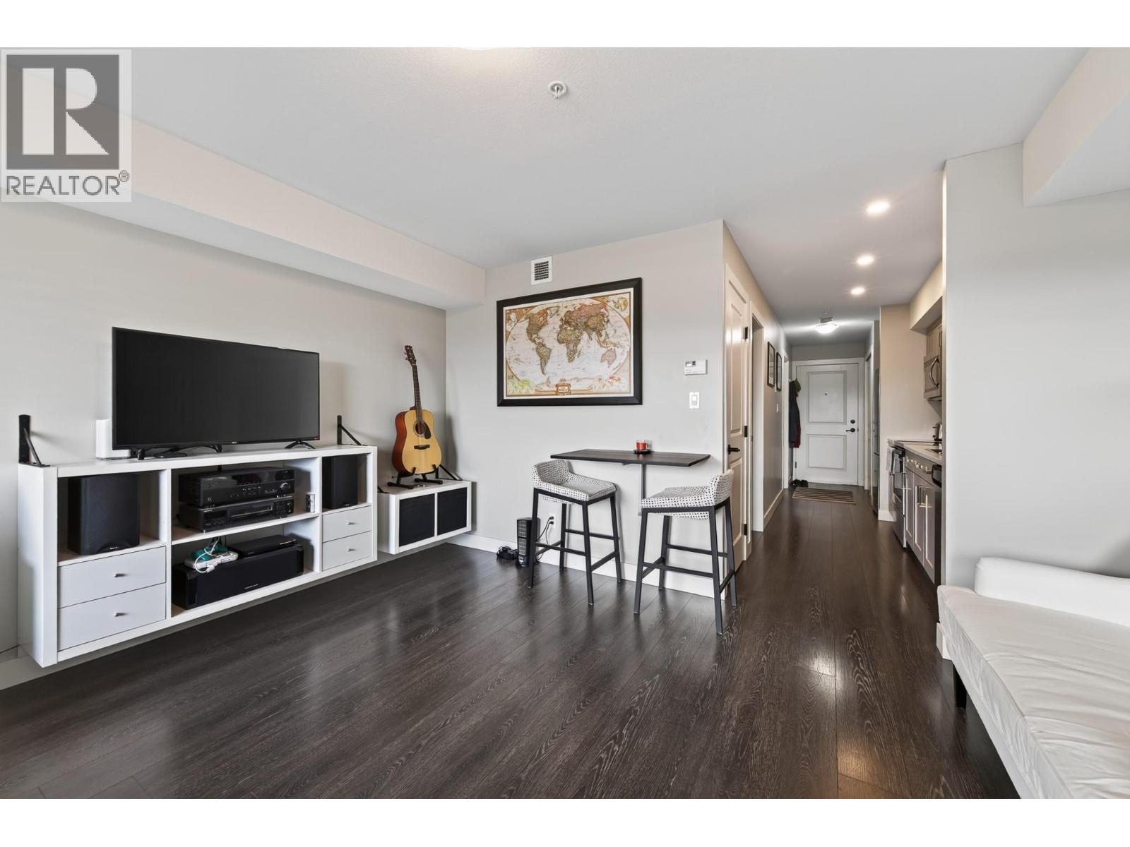 #322 5170 Dallas Drive - 2