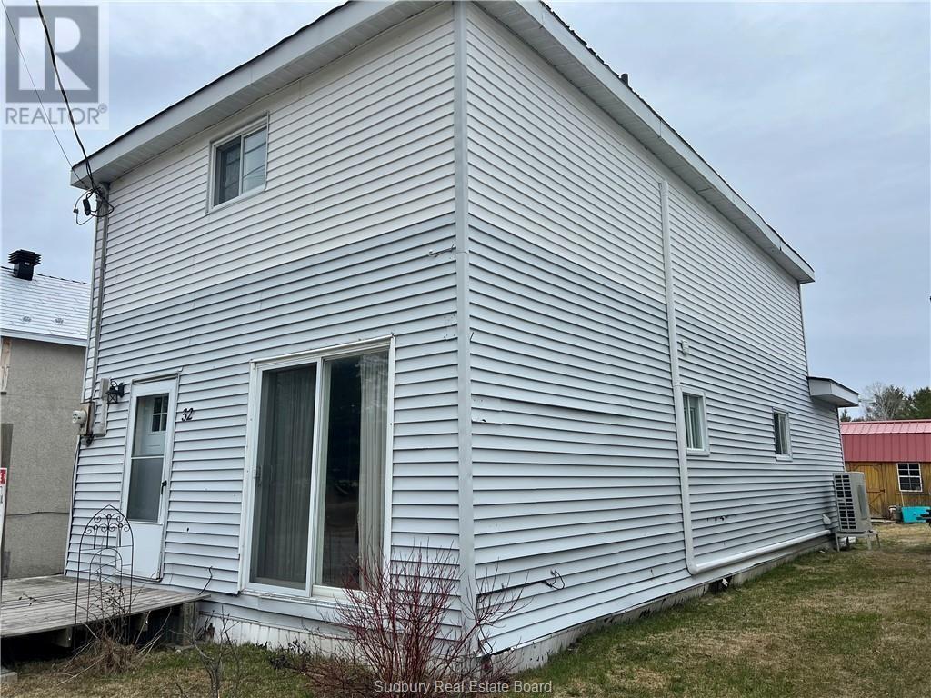 32 Main Street - 12
