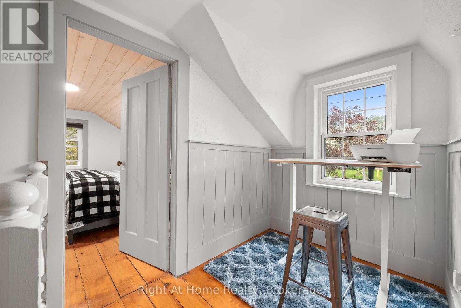 88 KING STREET E - Image 31