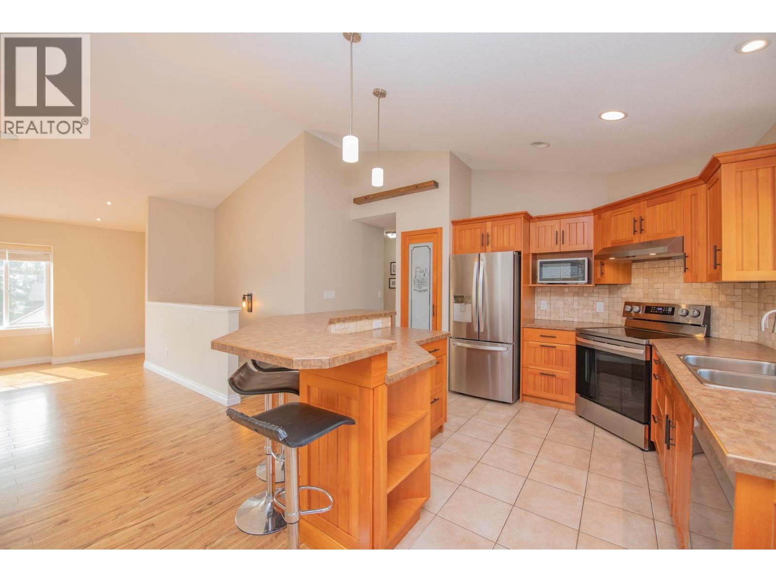 1808 Skyview Crescent - 9