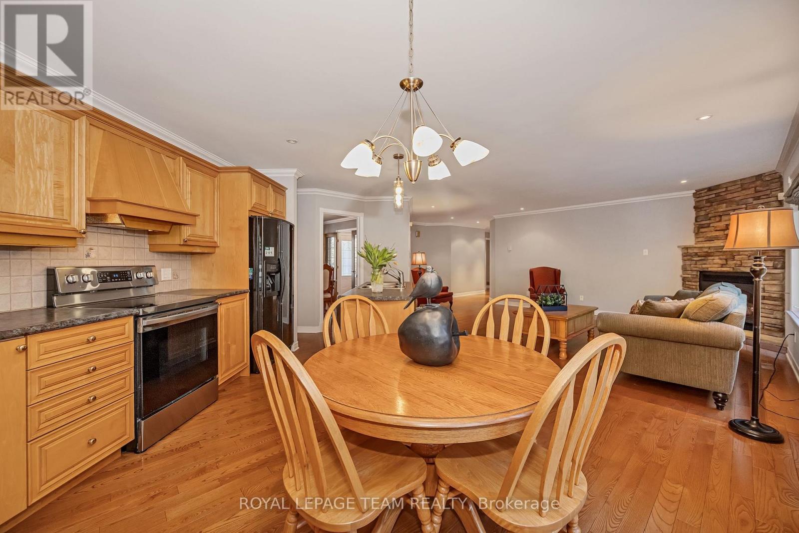 6543 WHEATFIELD CRESCENT - 14