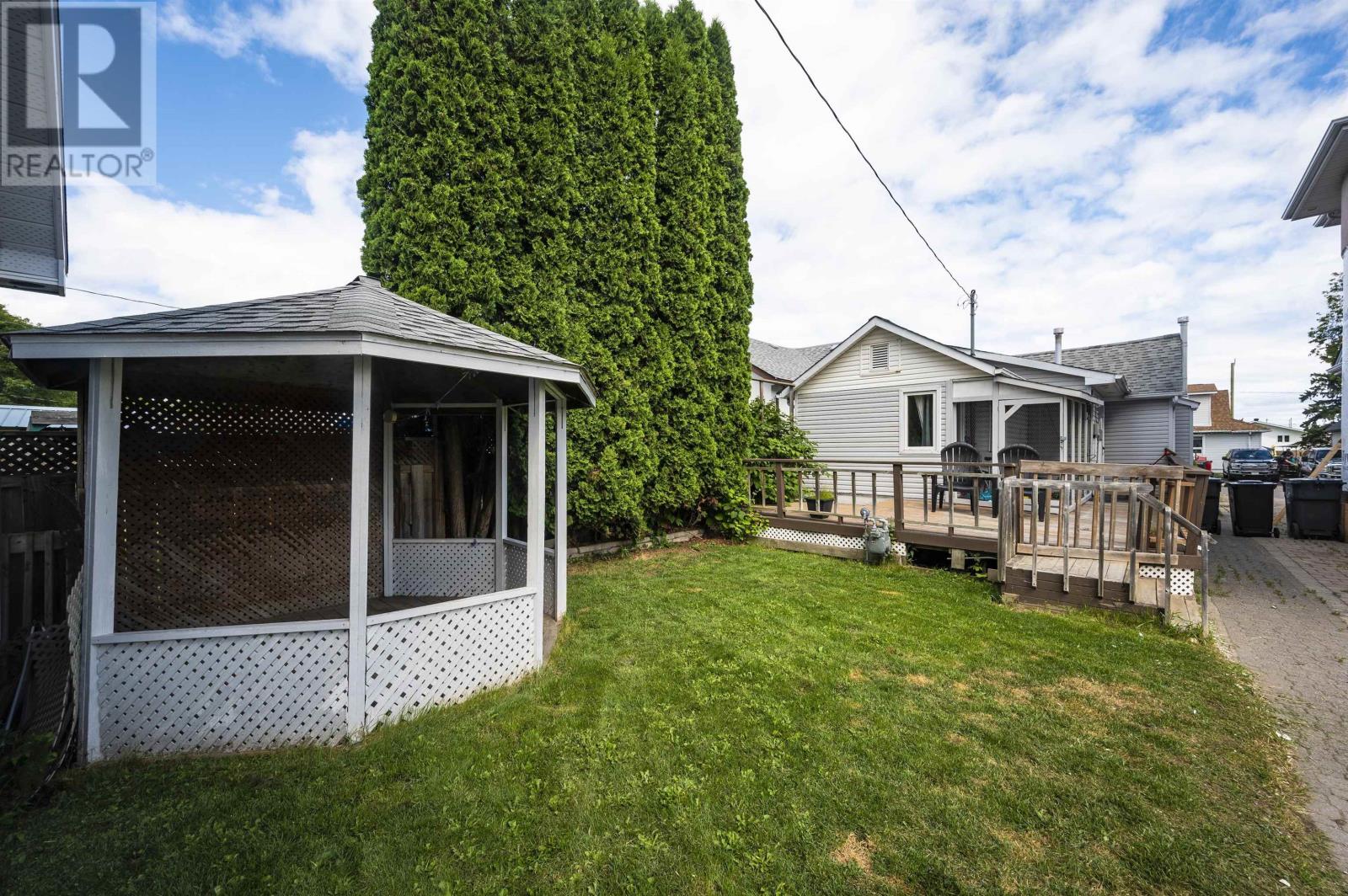 735 Ernestine Avenue - Image 26