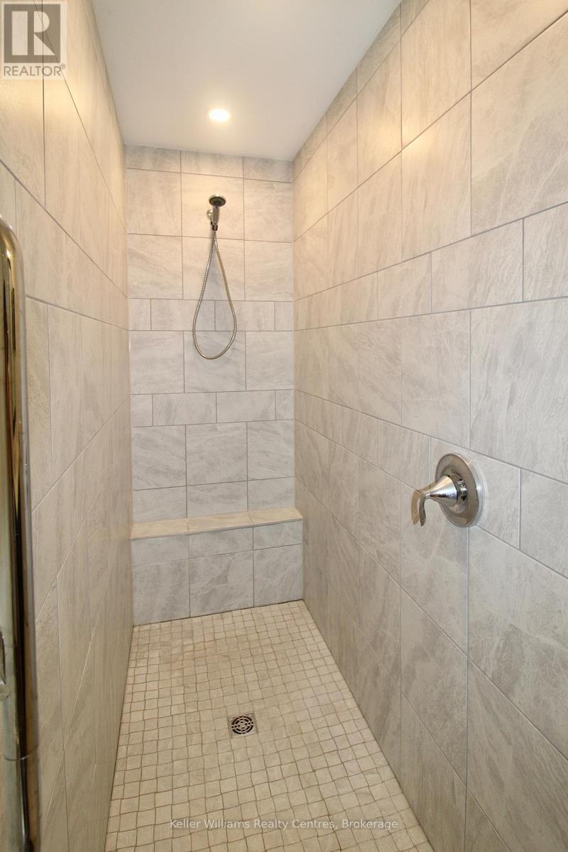600 25TH AVENUE - 27