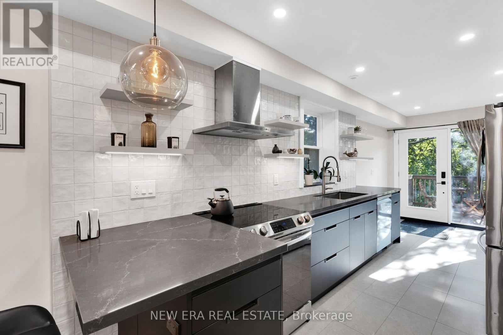 360 WOODBINE AVENUE - 17
