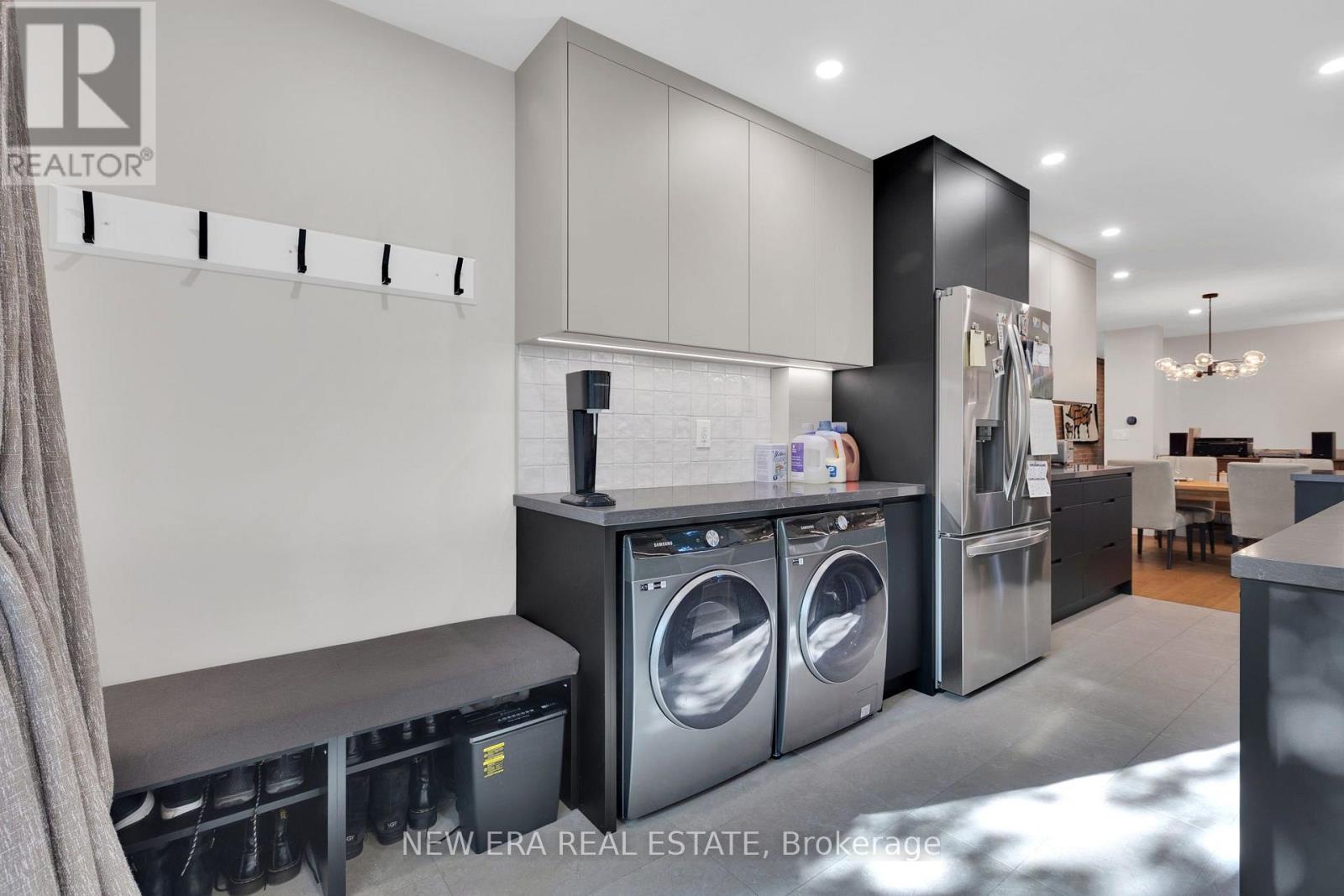360 WOODBINE AVENUE - 25