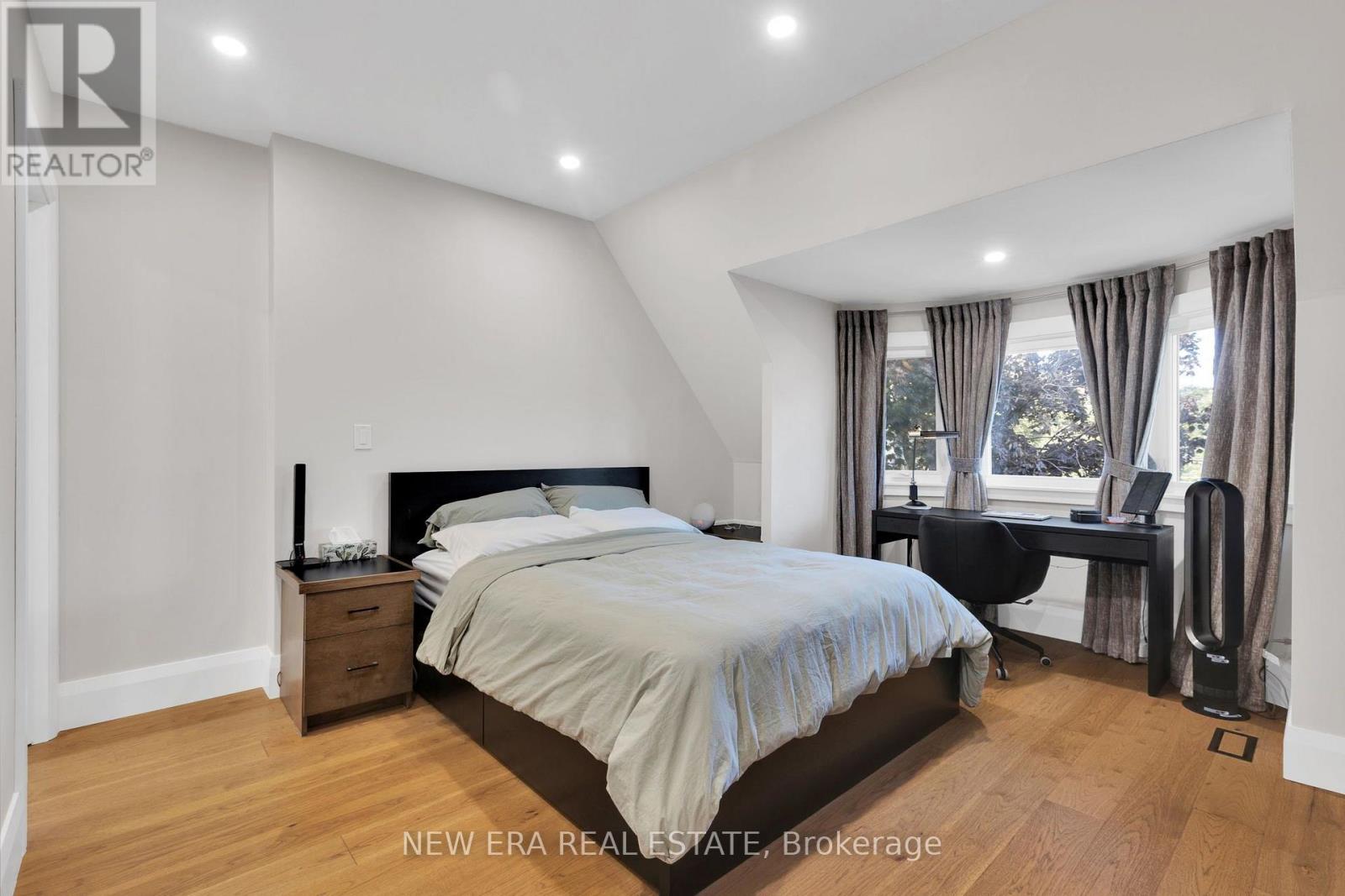360 WOODBINE AVENUE - Image 27