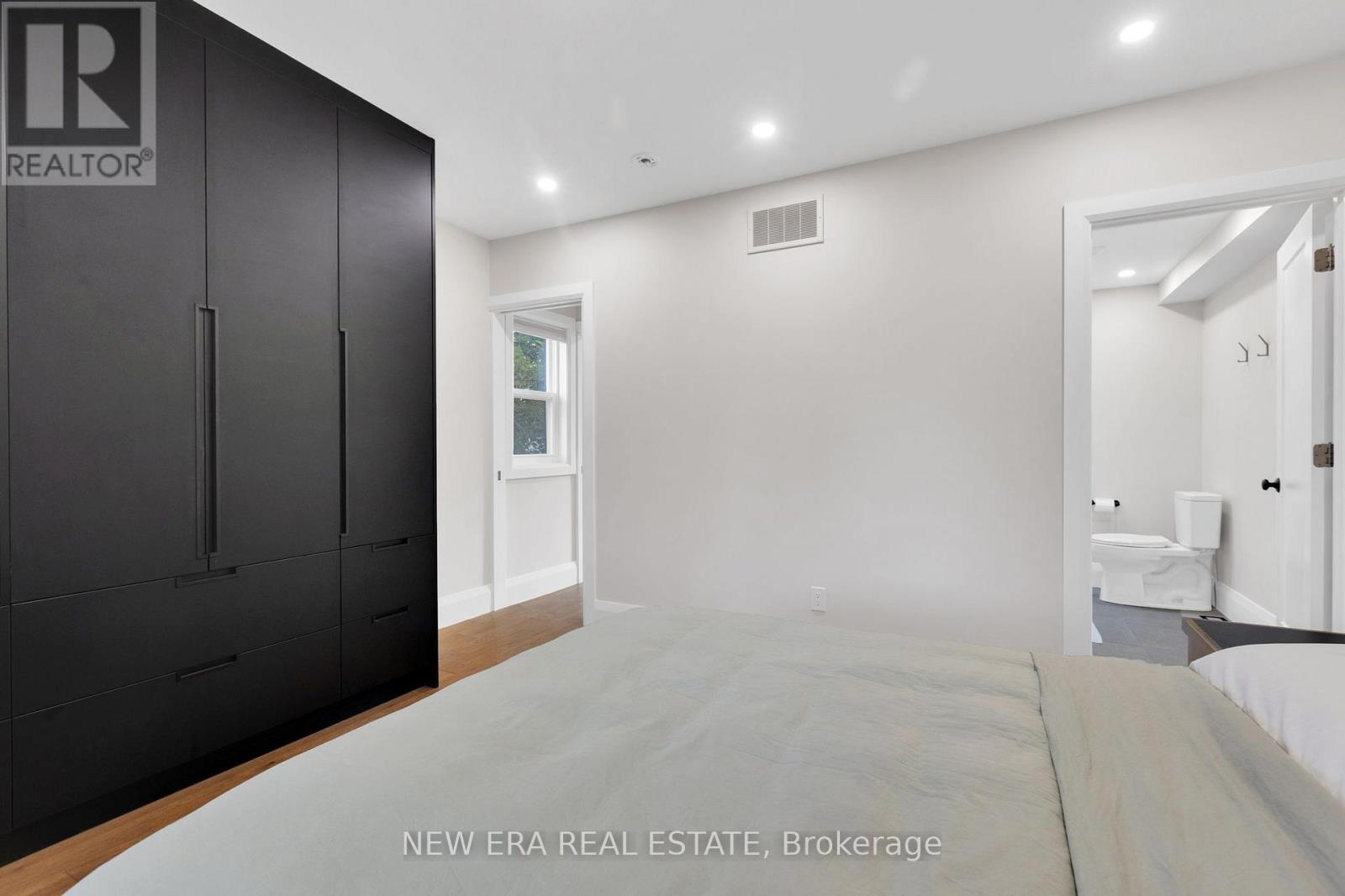 360 WOODBINE AVENUE - Image 28