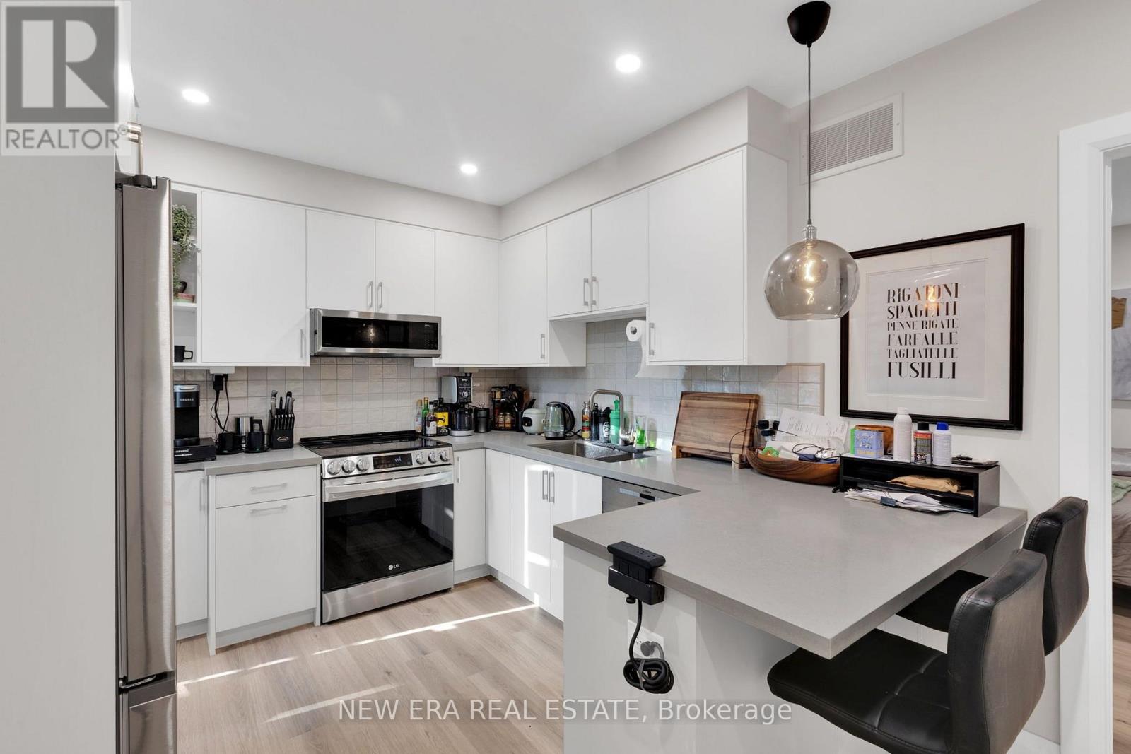 360 WOODBINE AVENUE - 38