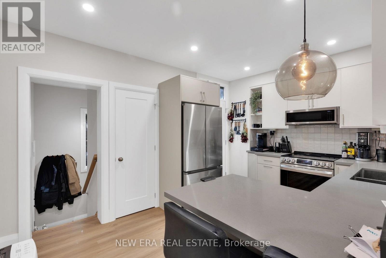 360 WOODBINE AVENUE - Image 39
