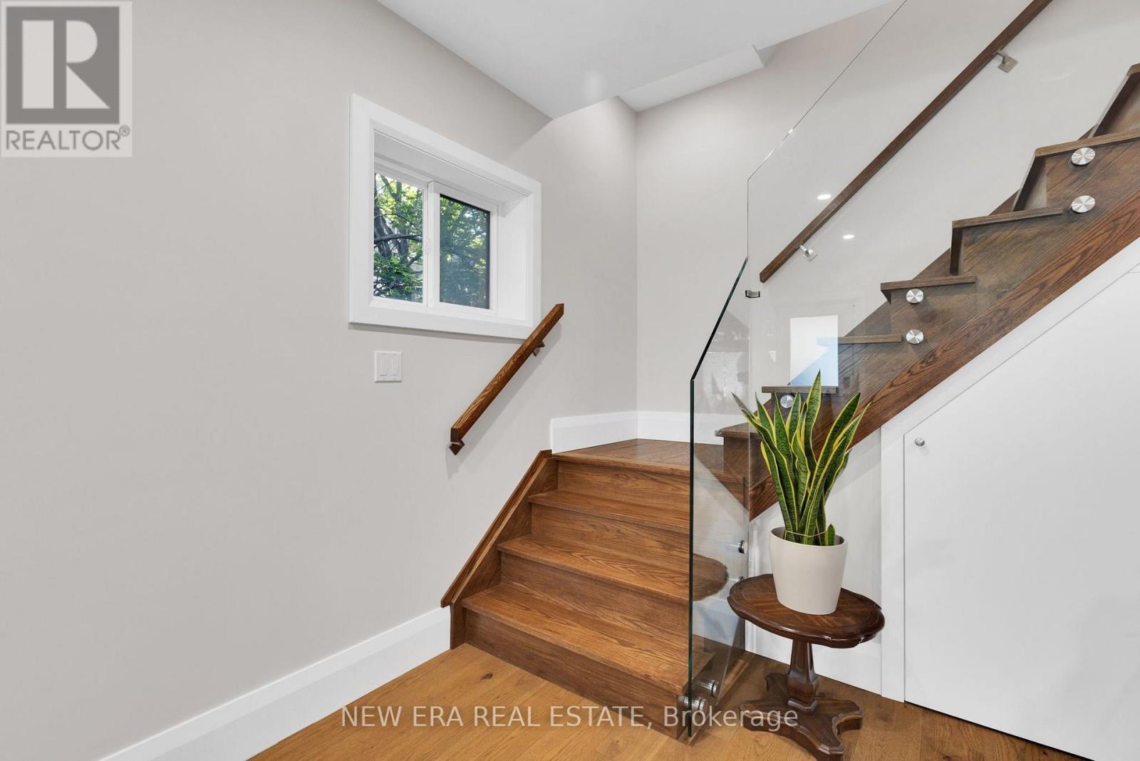 360 WOODBINE AVENUE - 8