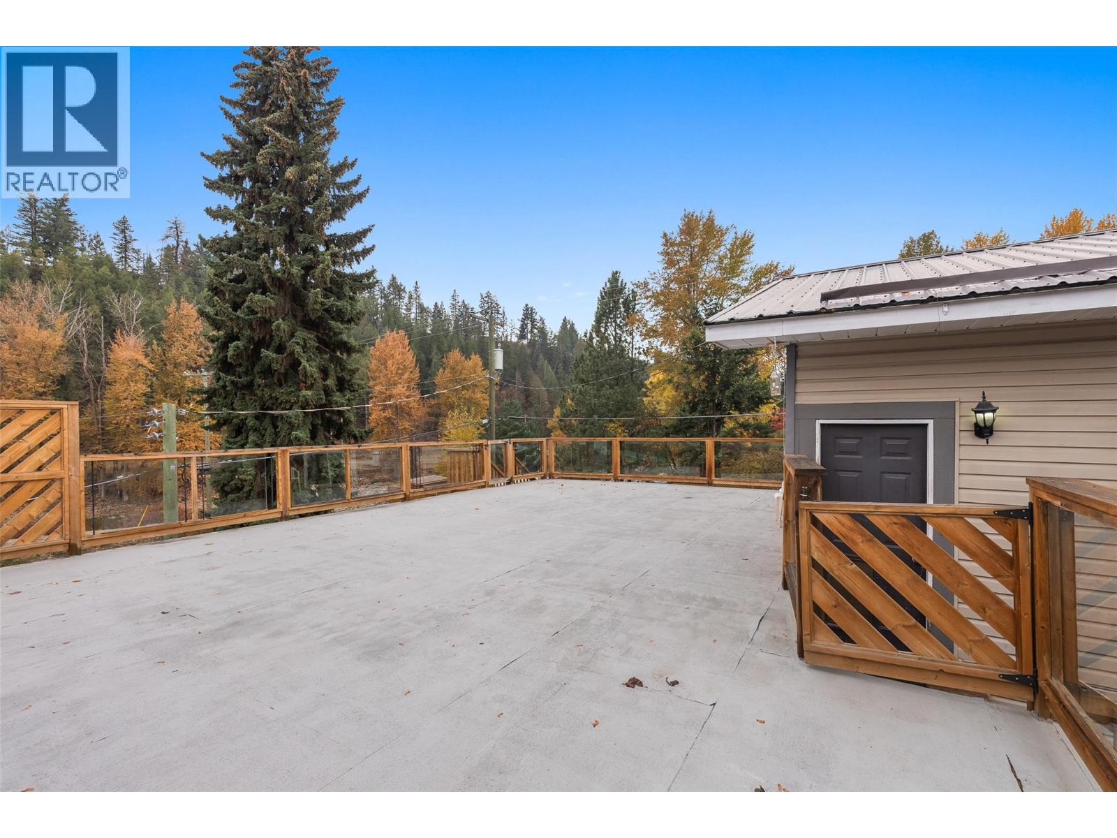 335 Nechiefman Street - 37
