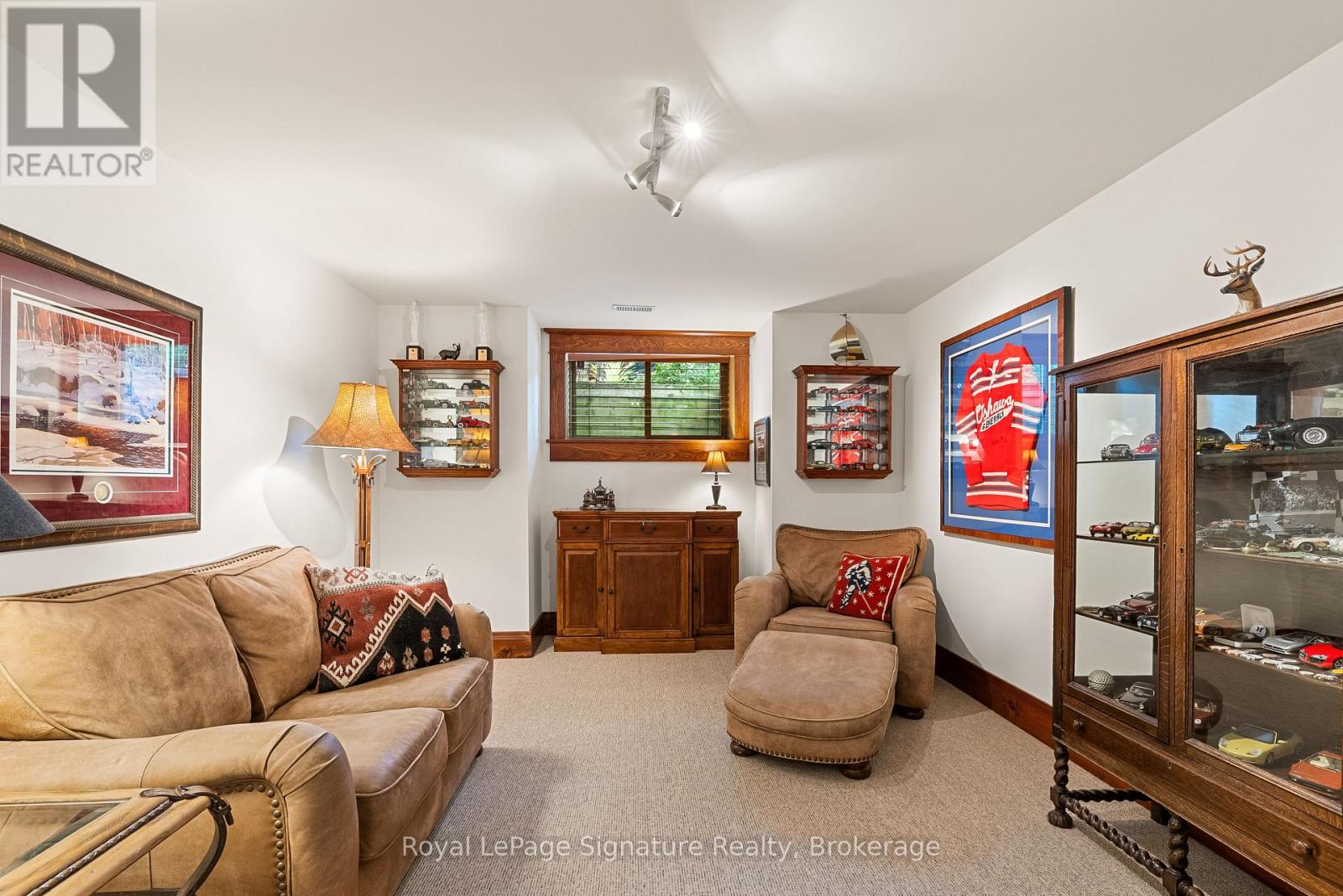 376 SUNSET BOULEVARD - 32