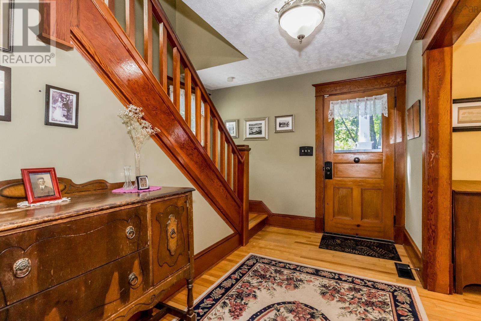 Property 24 of 49 of 7 Bonavista Avenue