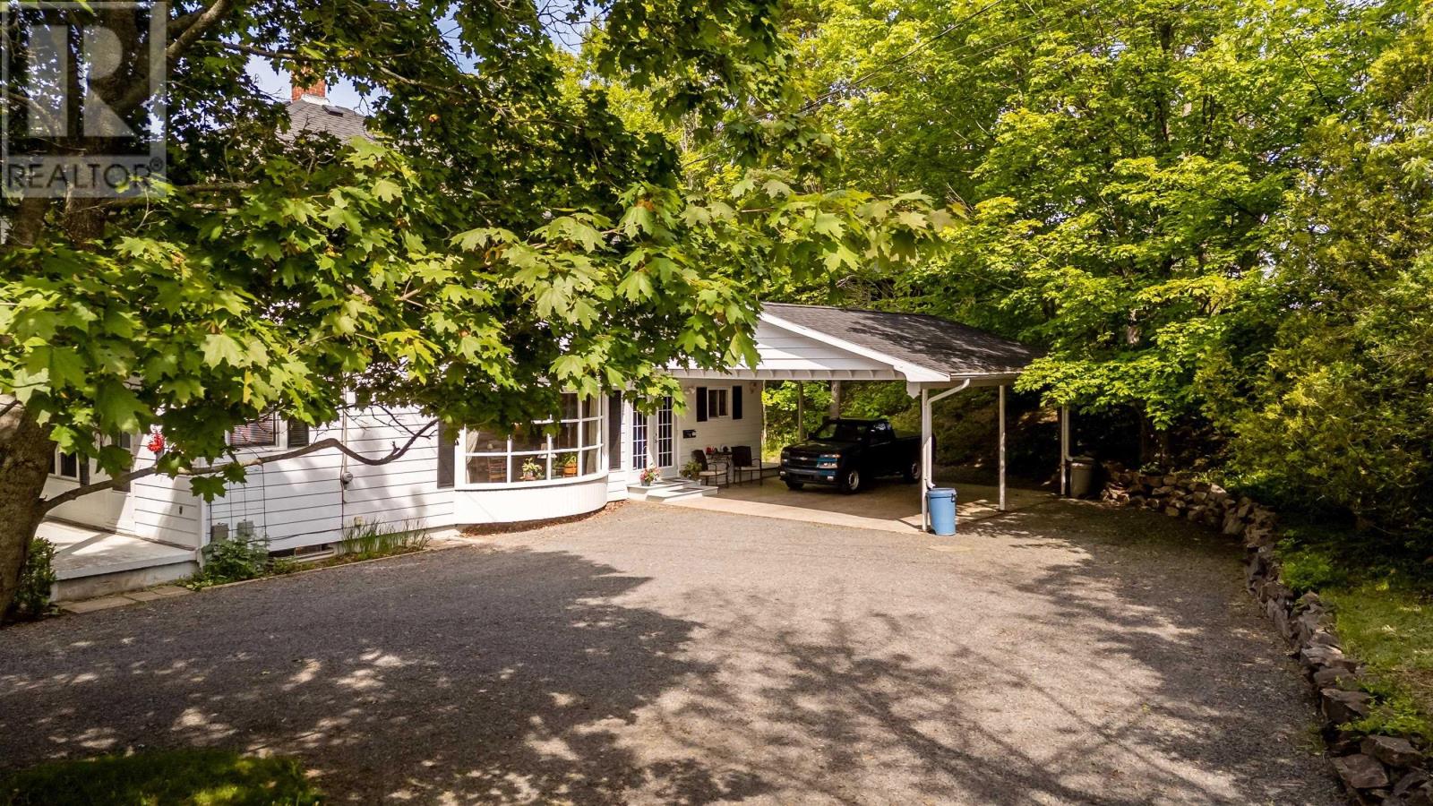 Property 38 of 49 of 7 Bonavista Avenue